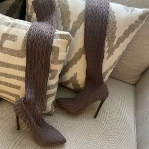 Sock high knee boots